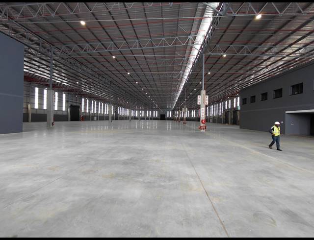12,619M² WAREHOUSE TO LET IN WITFONTEIN